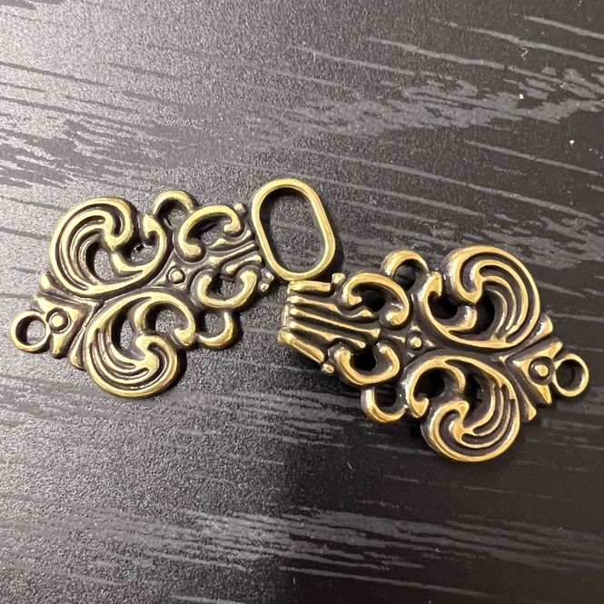 Hovedbilde Hekter til bunad.