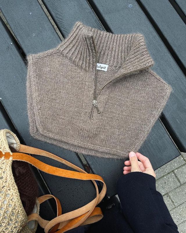PetiteKnit Zipper Neck